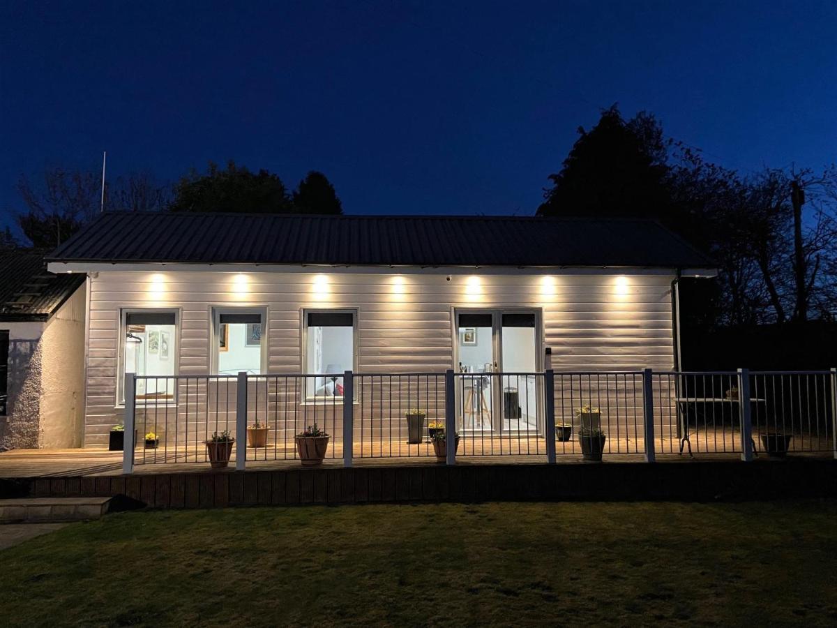 Chalet On The Green - Self Contained With Parking. Inshes Екстер'єр фото